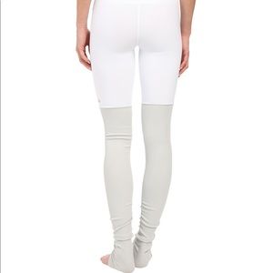Alo Yoga Goddess Legging